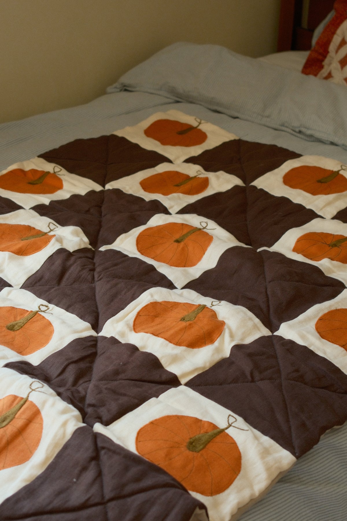 Heirloom Quilt Pumpkin