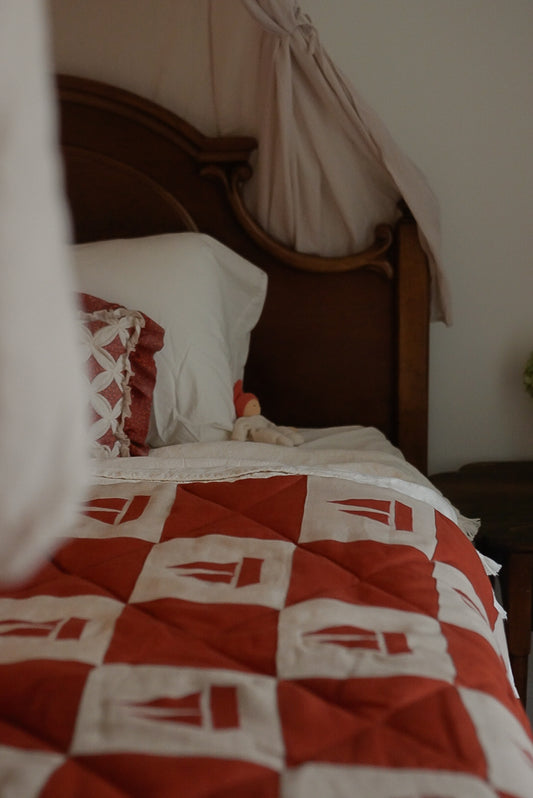 Heirloom Quilt Sailboat