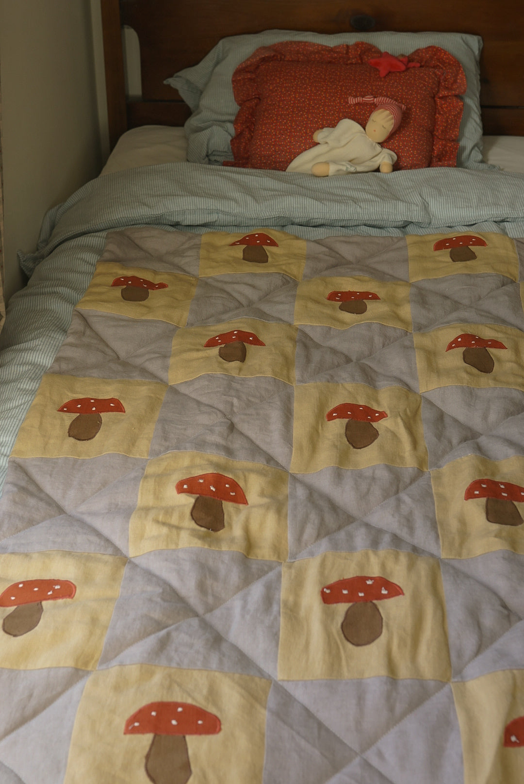 Heirloom Quilt Toadstool
