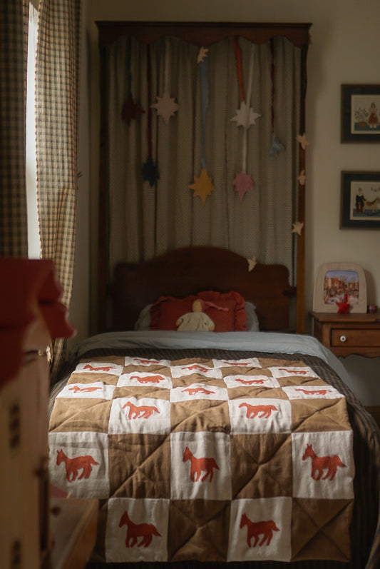 Heirloom Quilt Equestrian
