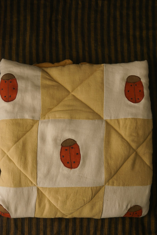 Heirloom Quilt Ladybug