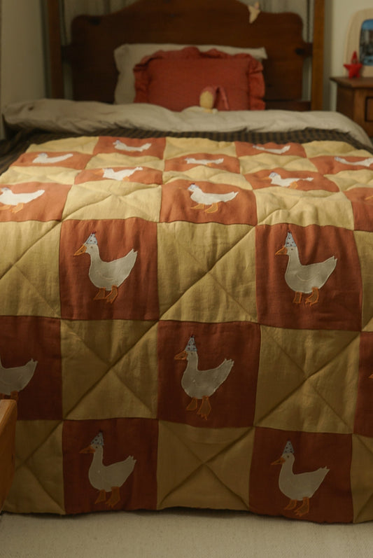 Heirloom Quilt Goose