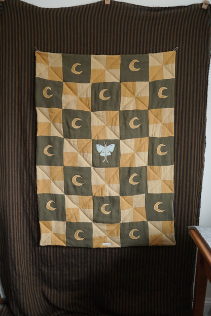 Heirloom Quilt Luna Moth